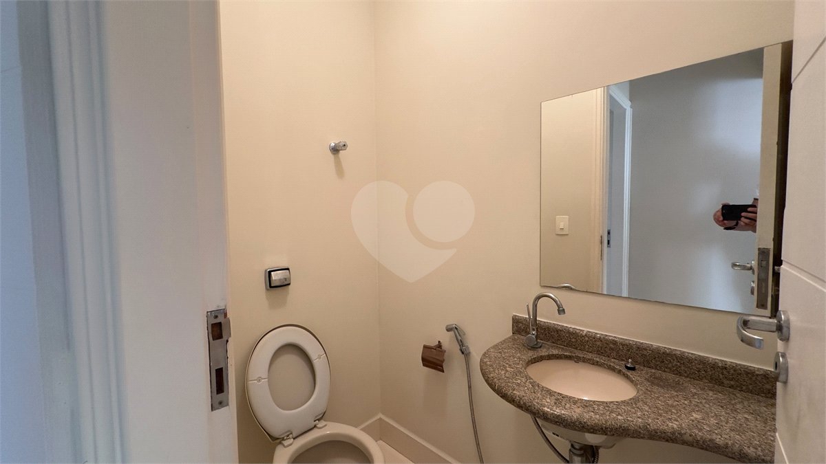 Casa para alugar com 4 quartos, sendo 3 suítes, em Vila Sfeir, Indaiatuba, SP