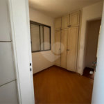 Apartamento à venda com 3 quartos em Caxingui, São Paulo, SP