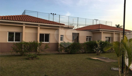Apartamento à venda com 3 quartos, sendo 1 suíte,  em Conjunto Residencial Irai, Suzano, SP