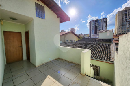 Casa à venda com 4 quartos, sendo 3 suítes,  em Vila Rosália, Guarulhos, SP