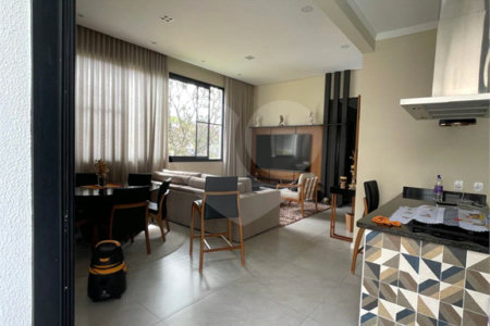 Casa à venda com 4 quartos, sendo 3 suítes, no condomínio Bosque Sâo Francisco, Votorantim - SP