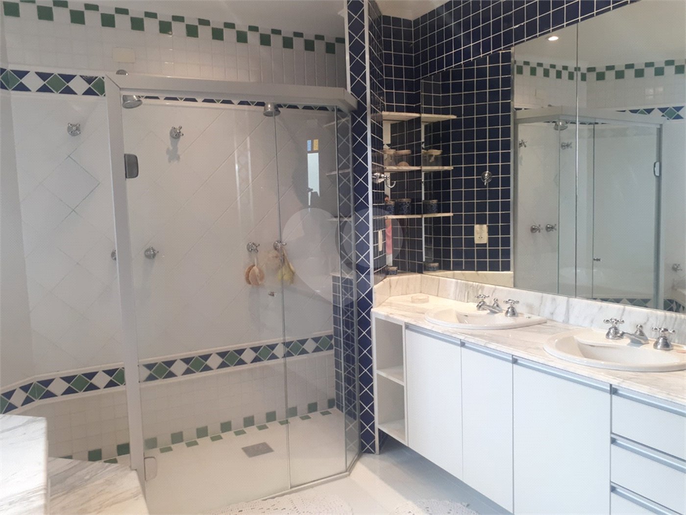 Casa à venda com 7 quartos, sendo 4 suítes,  no condomínio São Joaquim, Vinhedo - SP