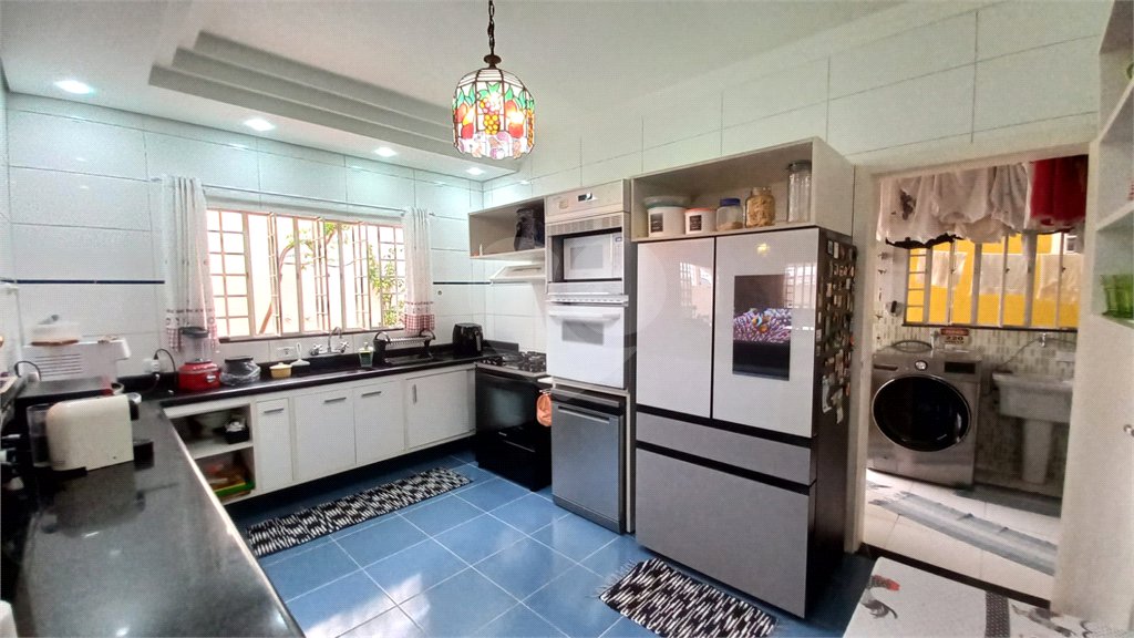 Sobrado à venda com 3 quartos, sendo 1 suíte, em Vila Gomes, São Paulo, SP