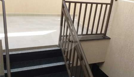 Casa à venda ou para alugar com 3 quartos, sendo 1 suíte,  no condomínio martinha, São Paulo - SP