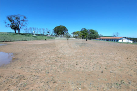Fazenda para alugar com 3 quartos em Vila Santana, Itapetininga, SP