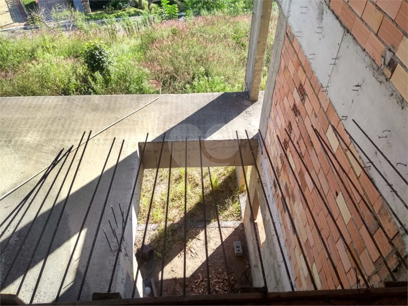 Sobrado à venda com 4 suítes em Roseira, Mairiporã, SP
