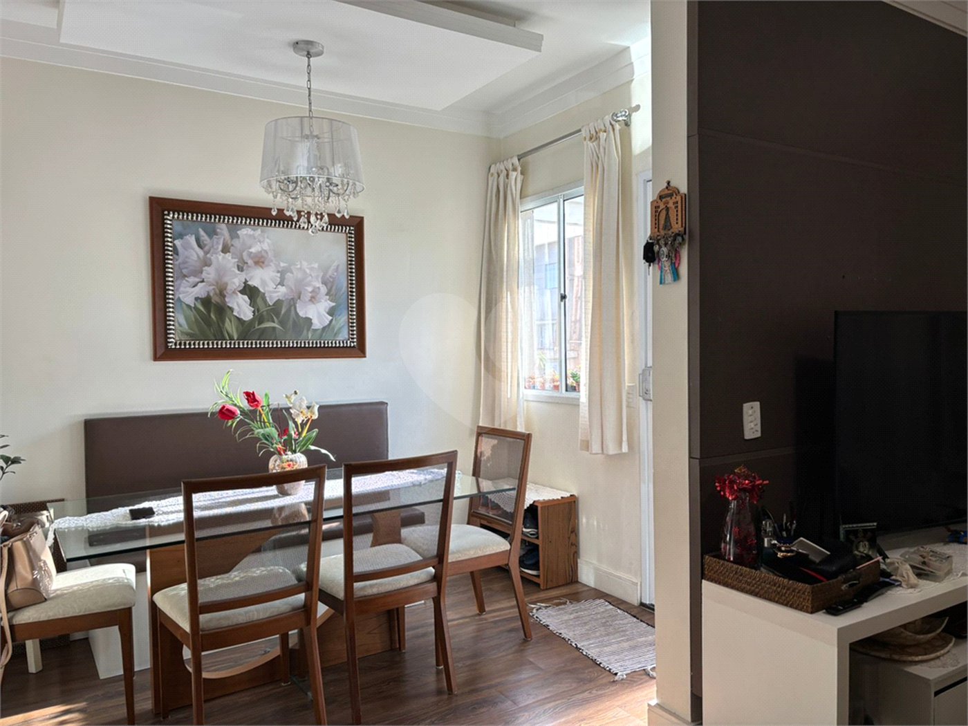Casa à venda com 3 quartos, sendo 1 suíte, no condomínio Vila Nova Horizonte, Suzano - SP