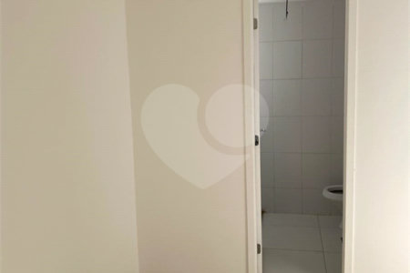 Apartamento à venda com 3 suítes em Jardim Caboré, São Paulo, SP