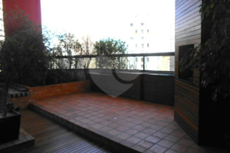Apartamento à venda com 4 suítes em Vila Suzana, São Paulo, SP