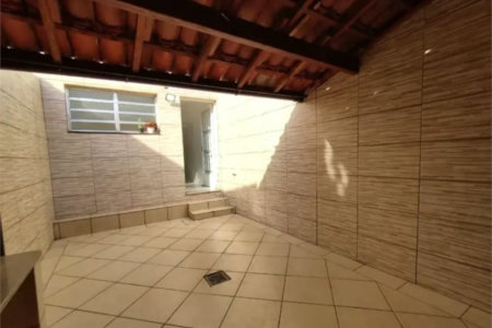 Sobrado à venda com 3 quartos, sendo 1 suíte, em Jardim Ester, São Paulo, SP