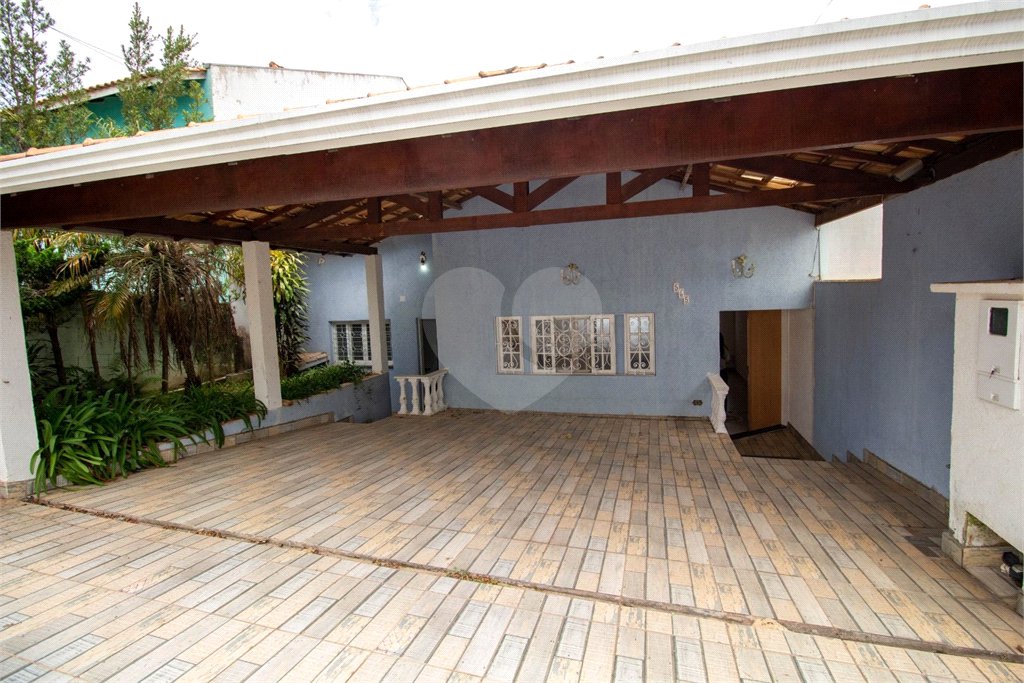 Casa à venda com 3 suítes em Vila Mike, São Roque, SP