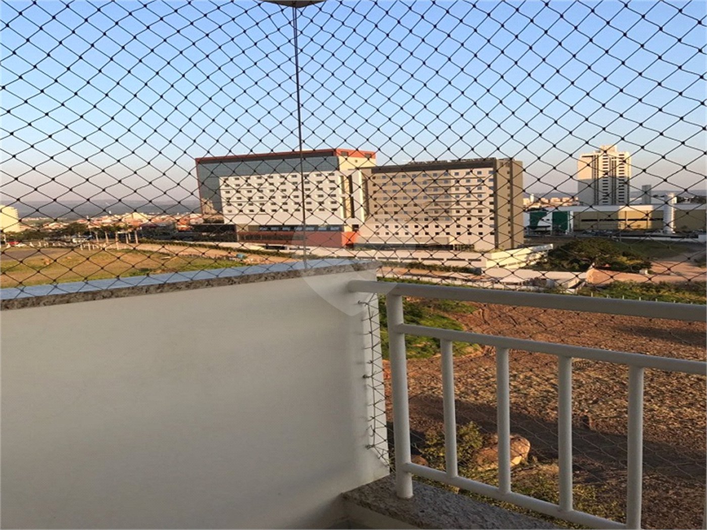 Apartamento à venda com 3 quartos, sendo 1 suíte, em Parque Campolim, Sorocaba, SP