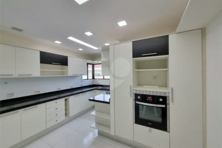Apartamento à venda com 3 suítes em Vila Paulicéia, São Paulo, SP