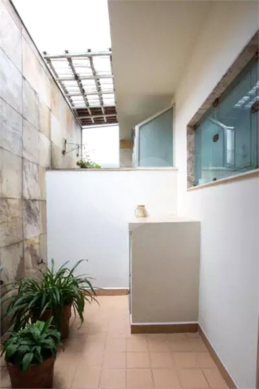 Casa à venda com 3 suítes no condomínio Praça Coronel Fernandes de Lima,47, São Paulo - SP
