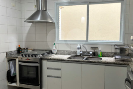 Casa à venda com 4 quartos, sendo 3 suítes, no condomínio Vila Carmel, São Paulo - SP