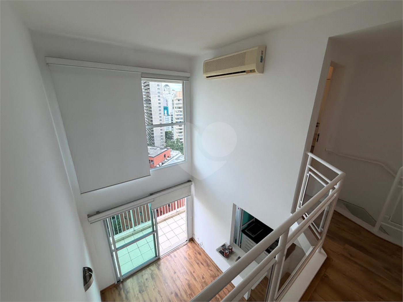 Duplex à venda ou para alugar com 1 suíte em Vila Nova Conceição, São Paulo, SP