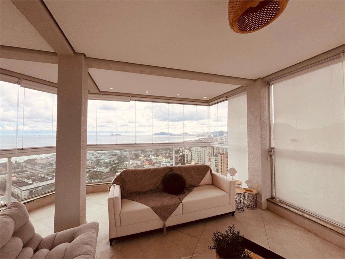 Apartamento com 3 dormitórios à venda, 285 m² por R$ 3.490.000,00 - Jardim Virginia - Guarujá/SP