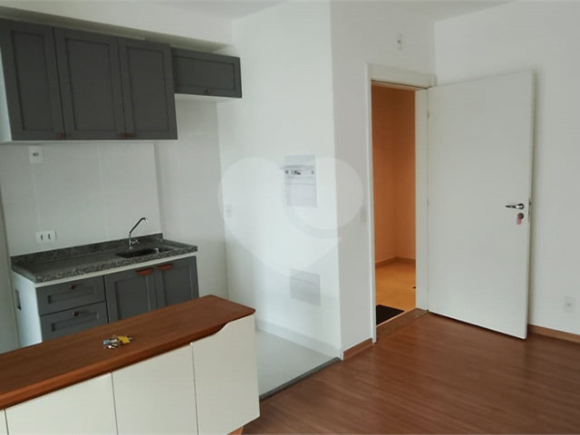 Apartamento para alugar com 3 quartos, sendo 1 suíte,  em Ipiranga, São Paulo, SP