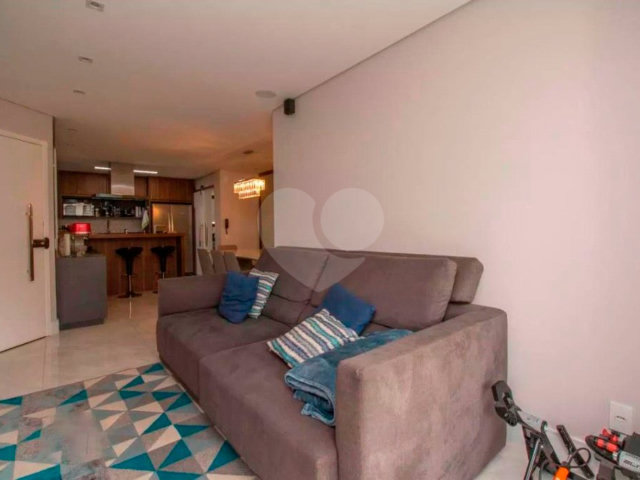 Apartamento à venda com 3 quartos, sendo 1 suíte,  em Tatuapé, São Paulo, SP