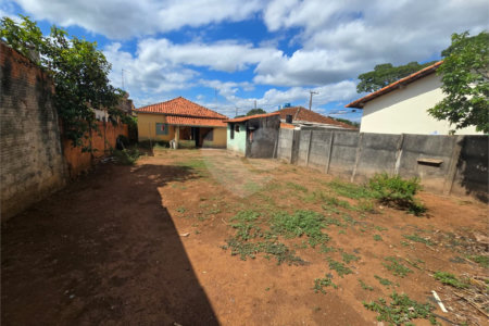 Casa à venda com 2 quartos no Centro, Itapetininga, SP