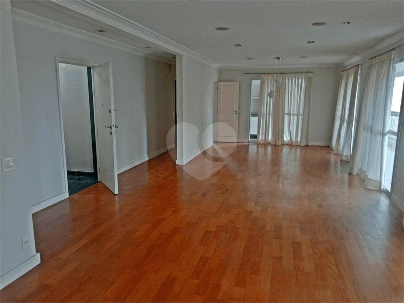 Apartamento a venda com 252 m² no Campo belo.