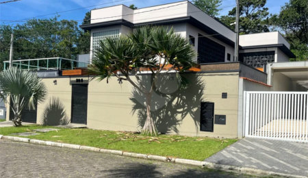 Casa à venda com 4 suítes em Boracéia, São Sebastião, SP