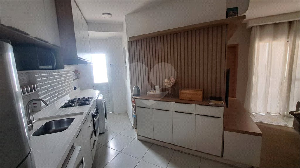 Apartamento Condomínio: Novos Ares com Suíte e 2 Dormitórios