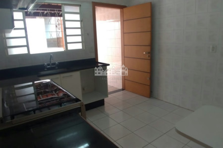 Casa à venda com 2 quartos em Jardim do Lago, Atibaia, SP