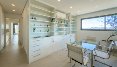Apartamento à venda com 3 quartos, sendo 2 suítes,  em Vila Nova Conceição, São Paulo, SP