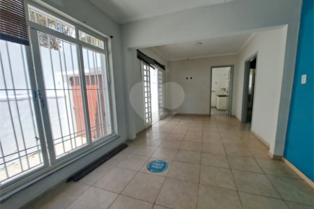 Casa Térrea para alugar com 1 quarto, sendo 3 suítes,  em Indianópolis, São Paulo, SP