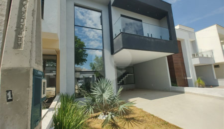 Casa à venda com 3 suítes no condomínio Terras de São Francisco, Sorocaba - SP
