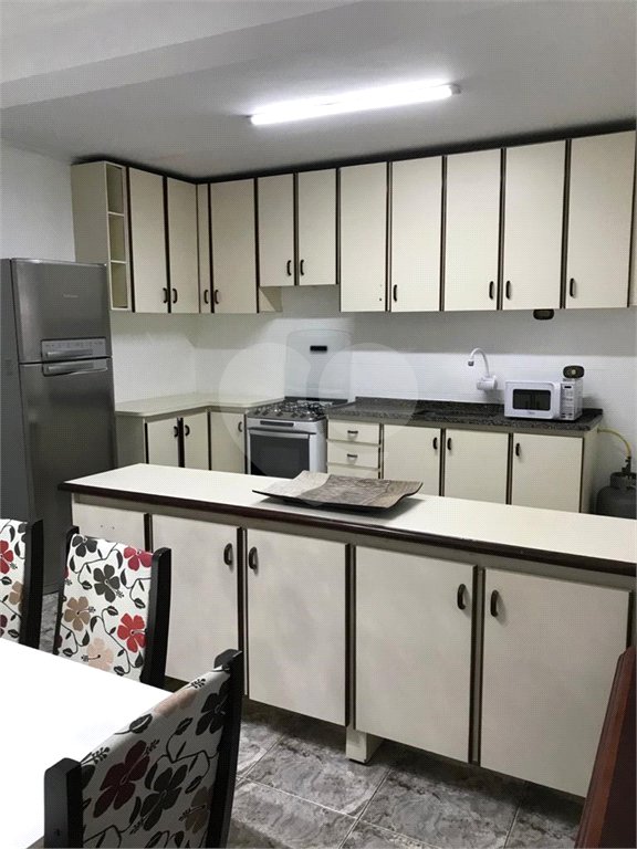 Sobrado à venda com 3 quartos, sendo 1 suíte, em Jardim Mauá, Mauá, SP