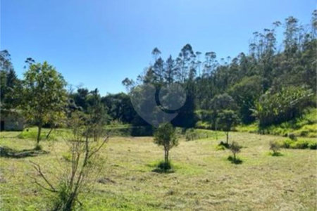 Sítio à venda com 2 quartos, sendo 1 suíte, em Ibiúna, Ibiúna, SP