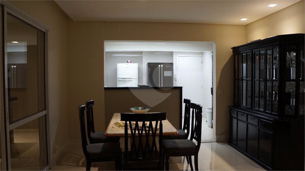 Apartamento à venda com 3 suítes em Santa Teresinha, São Paulo, SP