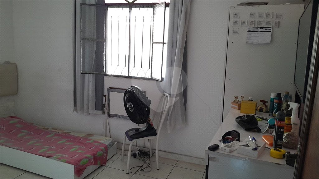 Casa à venda com 3 quartos em Santíssimo, Rio de Janeiro, RJ