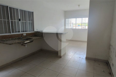 Casa à venda com 2 quartos em Jardim Imperial, Atibaia, SP