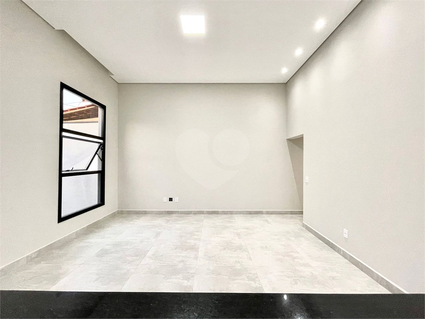 Casa Térrea à venda com 2 quartos, sendo 1 suíte,  em Jardim Rêmulo Zoppi, Indaiatuba, SP