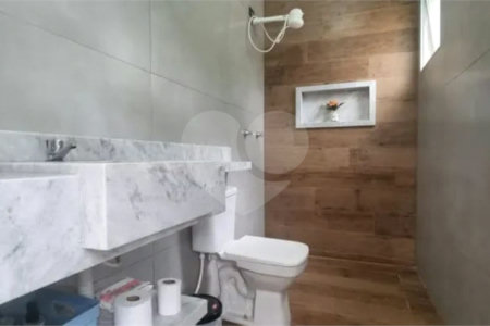 Casa à venda com 3 suítes no condomínio Villa D' Oro, Vinhedo - SP