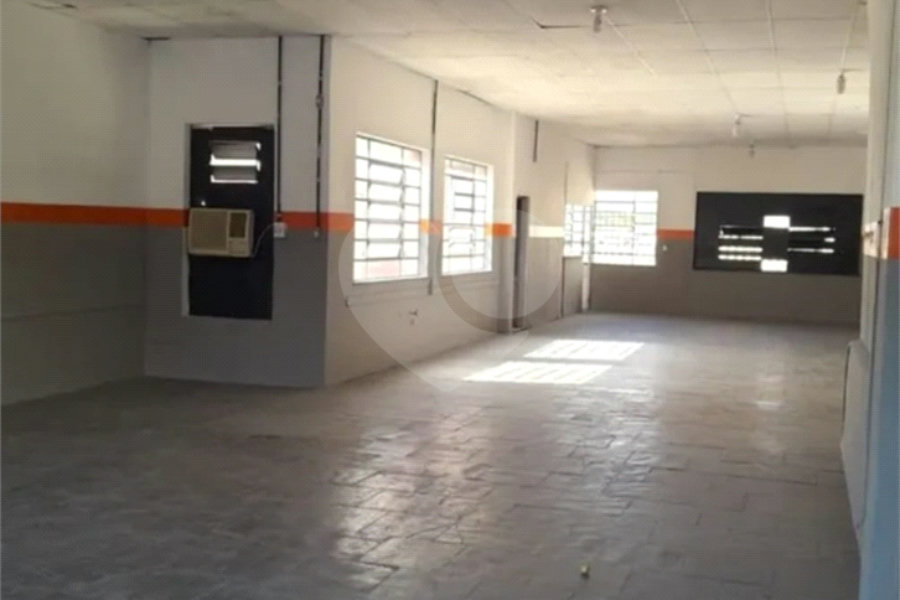 Prédio à venda em Bom Retiro, São Paulo, SP