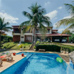 Casa à venda com 4 suítes no condomínio Monte Belo, Salto - SP