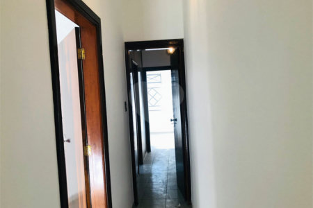 Casa à venda com 3 quartos, sendo 1 suíte,  no Centro, Mogi das Cruzes, SP