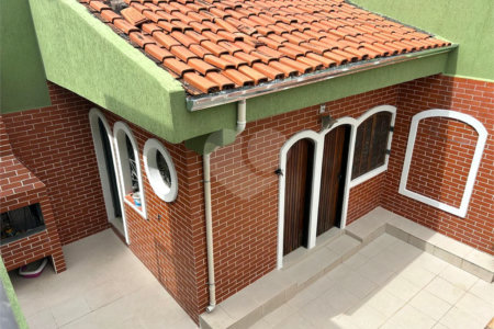 Sobrado à venda com 5 quartos, sendo 4 suítes, em Planalto Paulista, São Paulo, SP
