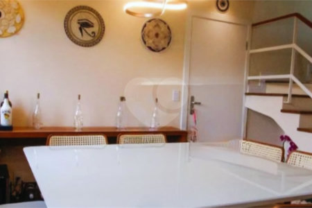Apartamento à venda com 2 suítes em Jardim Londrina, São Paulo, SP