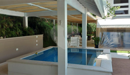 Casa à venda com 4 suítes em Alphaville, Santana de Parnaíba, SP