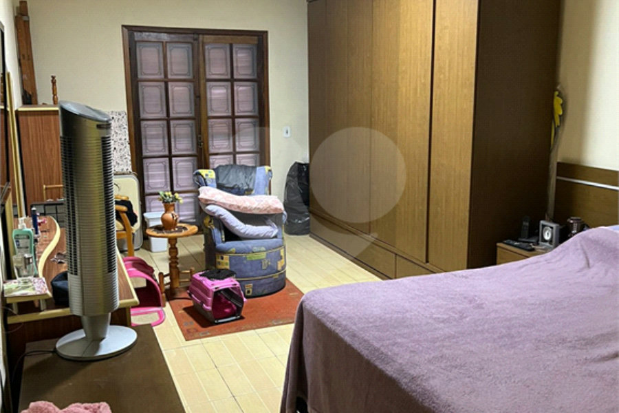 Sobrado à venda com 3 quartos, sendo 1 suíte, em Parque Edu Chaves, São Paulo, SP