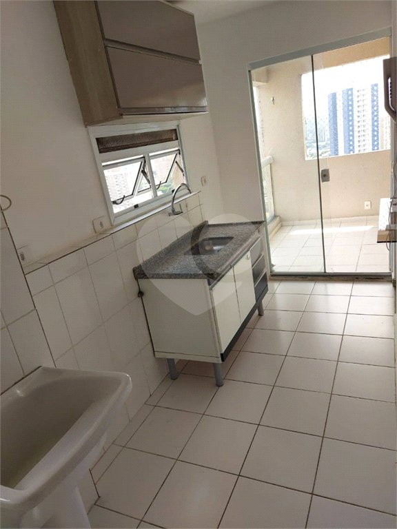 Apartamento à venda ou para alugar com 3 quartos em Vila Eldízia, Santo André, SP
