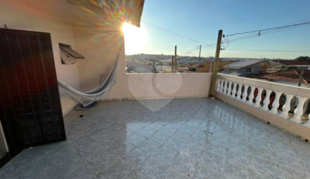 Sobrado à venda com 3 quartos, sendo 1 suíte,  em Jardim São Francisco, Indaiatuba, SP