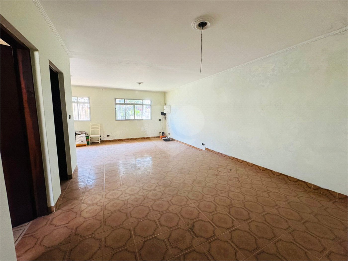Casa à venda com 4 quartos, sendo 2 suítes,  em Vila Galvão, Guarulhos, SP