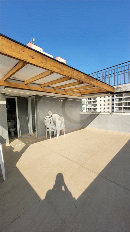 Casa à venda com 2 suítes no condomínio Residencial Sophia, São Paulo - SP