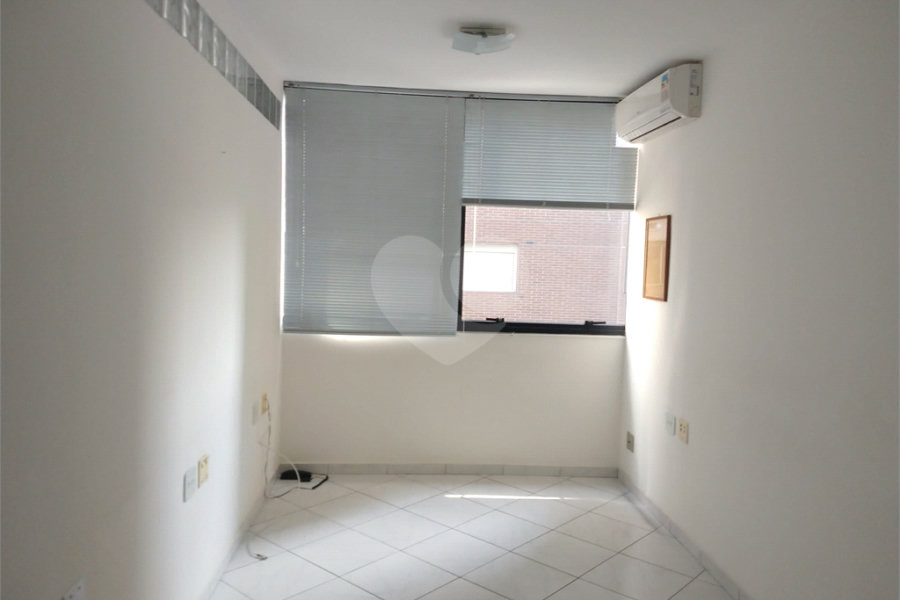 Sala à venda com 1 quarto em Vila Olímpia, São Paulo, SP